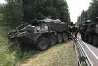 В Литве столкнулись 4 американских бронетранспортера, есть пострадавшие (видео)