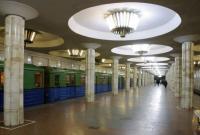 В харьковском метро мужчина с ножом набросился на полицейского