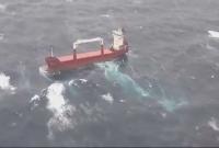 МИД об аварии судна у берегов Греции: украинский экипаж спасен