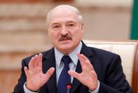 Окозамилювання і показуха: Лукашенко висловився проти носіння масок у школах