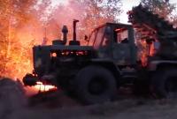 В Минобороны показали, как военные противостоят пожарам в Луганской области