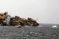 Крушение "Арвина" с украинцами на борту: трое погибли, ещё трое - лежат на скалах без движения