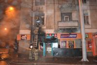 В Одессе чуть не сгорела трехэтажка: неизвестные забросали "коктейлями Молотова" полулегальное игорное заведение