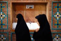 В Иране полиция задержала группу женщин с непокрытыми головами на акции протеста