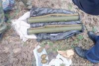 Мужчина нашел гранатометы в мешках для мусора Мужчина нашел гранатометы в мешках для мусора